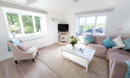 2 Bed in Upper Vobster 1