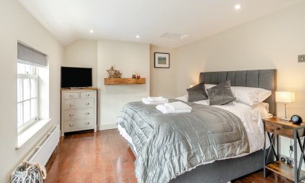 2 Bed in Cherry Burton 8