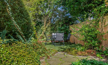 2 Bed in Cherry Burton 4