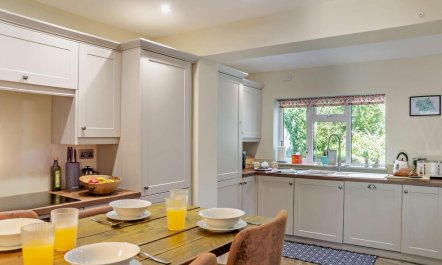 2 Bed in Cherry Burton 6