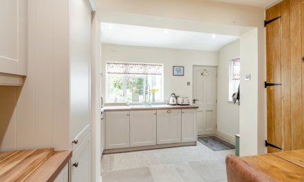 2 Bed in Cherry Burton 5