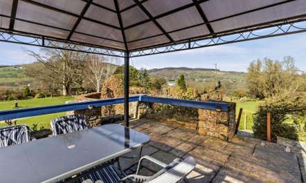 5 Bed in Maeshafn 5