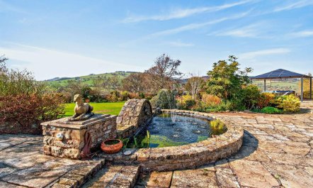 5 Bed in Maeshafn 4