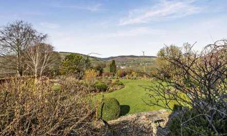 5 Bed in Maeshafn 6