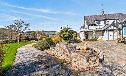 5 Bed in Maeshafn 3