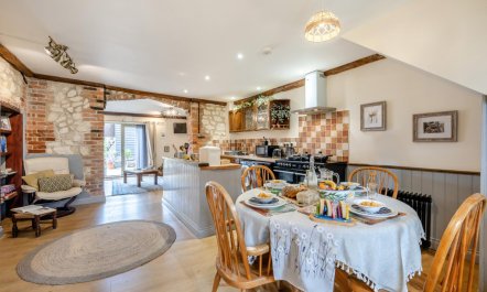 2 Bed in Heacham 5