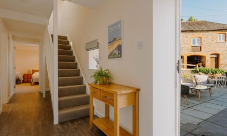 4 Bed in Lobb 9