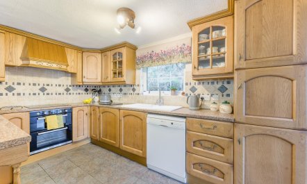 4 Bed in Builth Wells 4