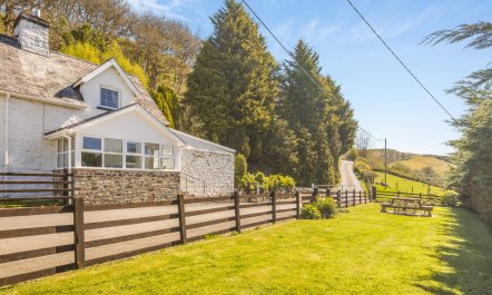 4 Bed in Builth Wells