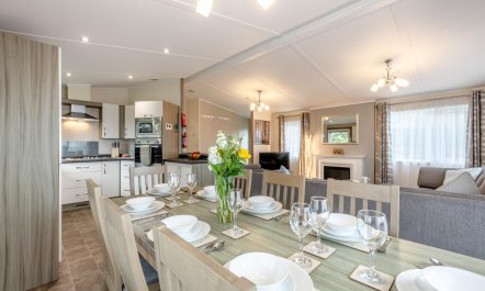 4 Bed in Bentham 9