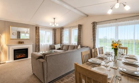 4 Bed in Bentham 1