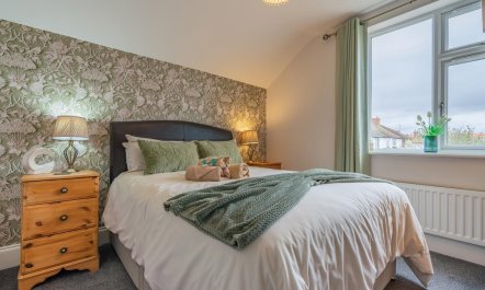 4 Bed in Whitby 5