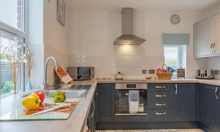 4 Bed in Whitby 1