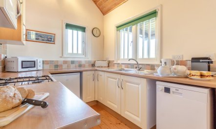2 Bed in Rumburgh 9