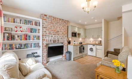 3 Bed in Whitby 5