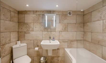 3 Bed in Whitby 9