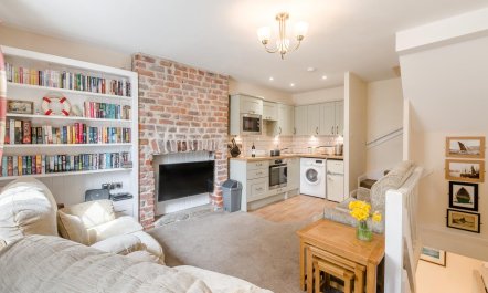 3 Bed in Whitby 4