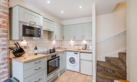 3 Bed in Whitby 6