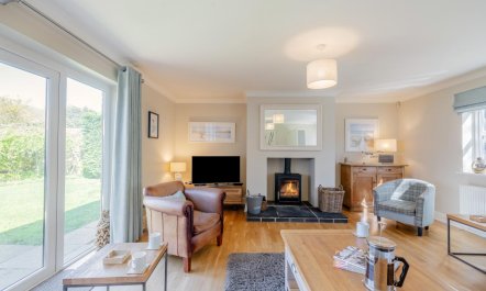 4 Bed in Docking 5