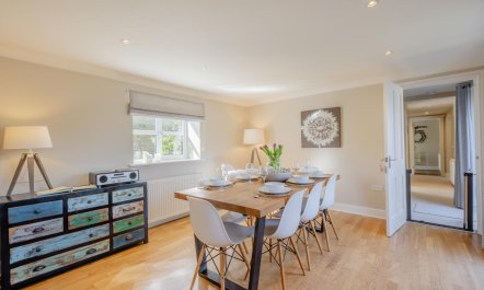 4 Bed in Docking 2