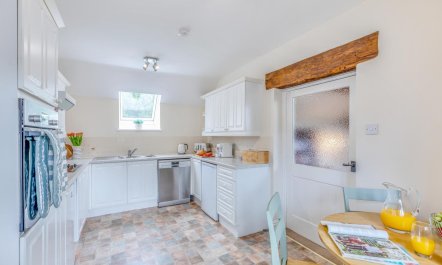 2 Bed in Stretton Westwood 5