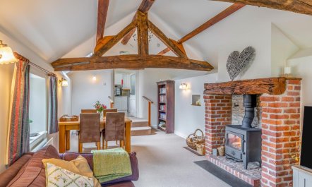 2 Bed in Stretton Westwood 2