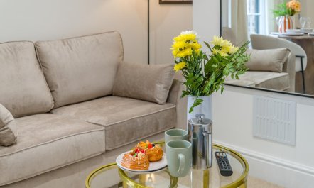 1 Bed in Cheltenham 2