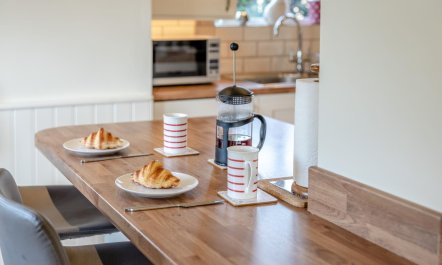 2 Bed in Windermere 7