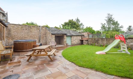 3 Bed in Papcastle 9