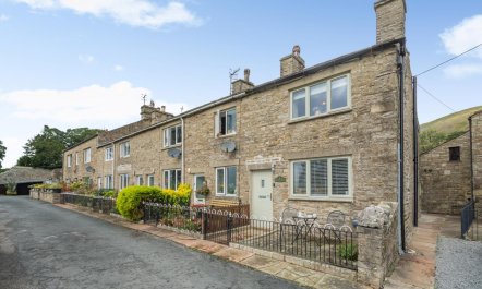 2 Bed in Simonstone 4