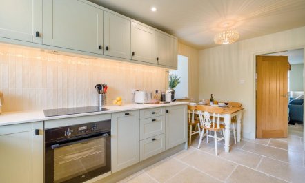 2 Bed in Simonstone 3