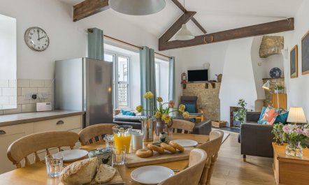 3 Bed in Musbury