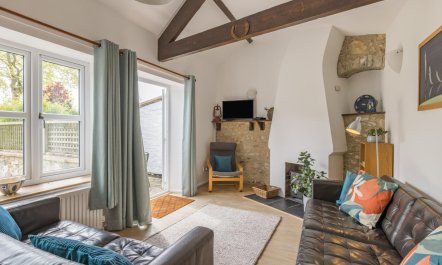 3 Bed in Musbury 1