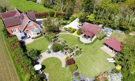 6 Bed in Frocester