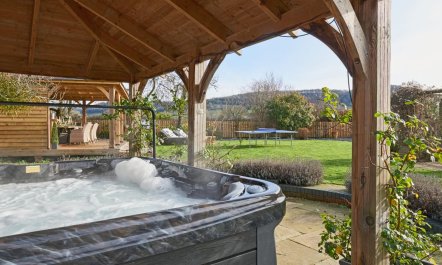 6 Bed in Frocester 3
