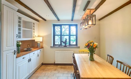 3 Bed in Piddlehinton 3