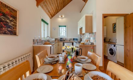 2 Bed in Rumburgh 8