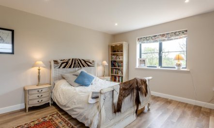 4 Bed in Irnham 9