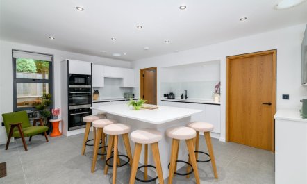4 Bed in Newlyn 6