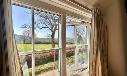 1 Bed in Blackborough 6