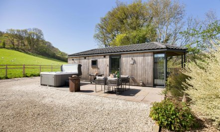 1 Bed in Aberbechan 2