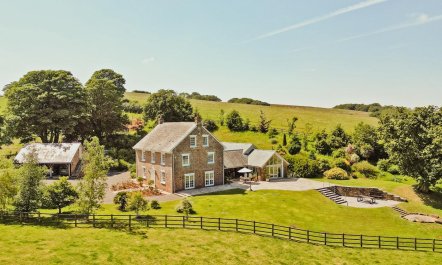 5 Bed in Slapton