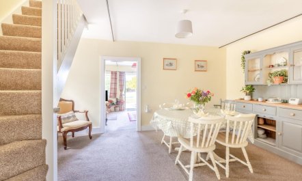 2 Bed in Westport 5