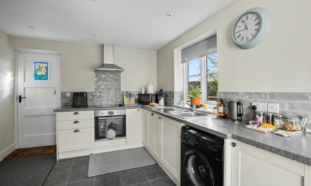 2 Bed in Westport 3