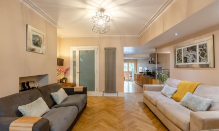 3 Bed in Chester 1