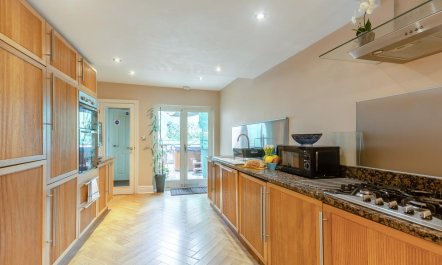 3 Bed in Chester 2