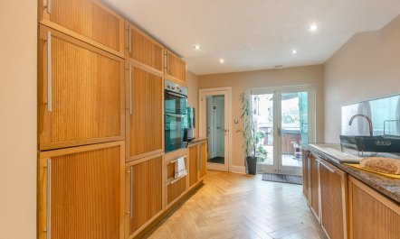 3 Bed in Chester 9