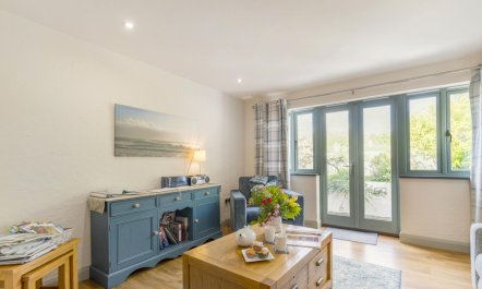 2 Bed in Dwrbach 8