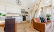2 Bed in Coat 7