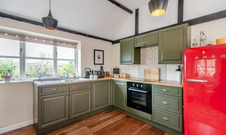 2 Bed in Westfield 2